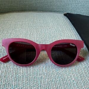 Quay Australia Starstruck sunglasses
